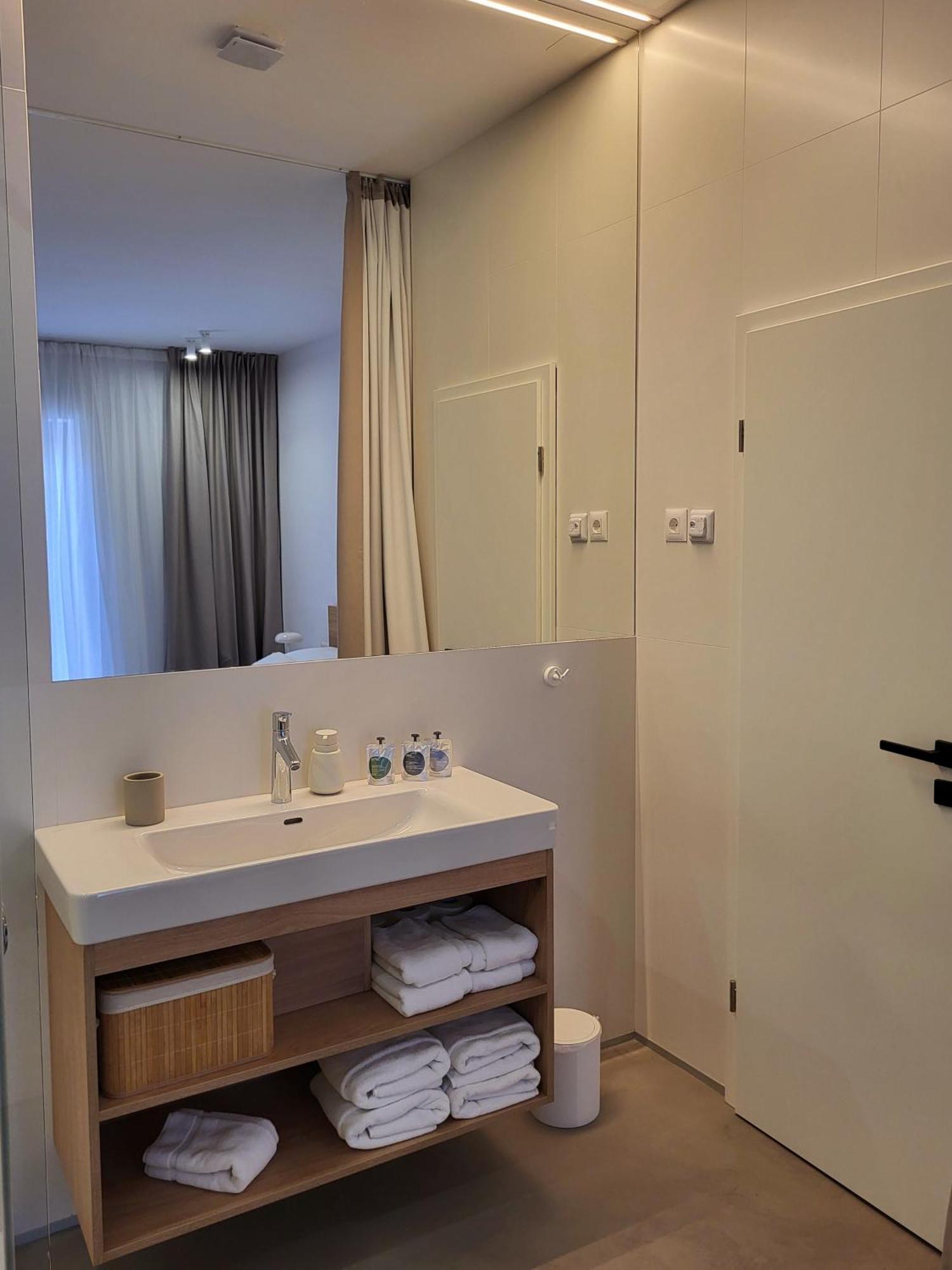 Firefly Luxury Apartment With Private Whirlpool Zadar Exteriör bild
